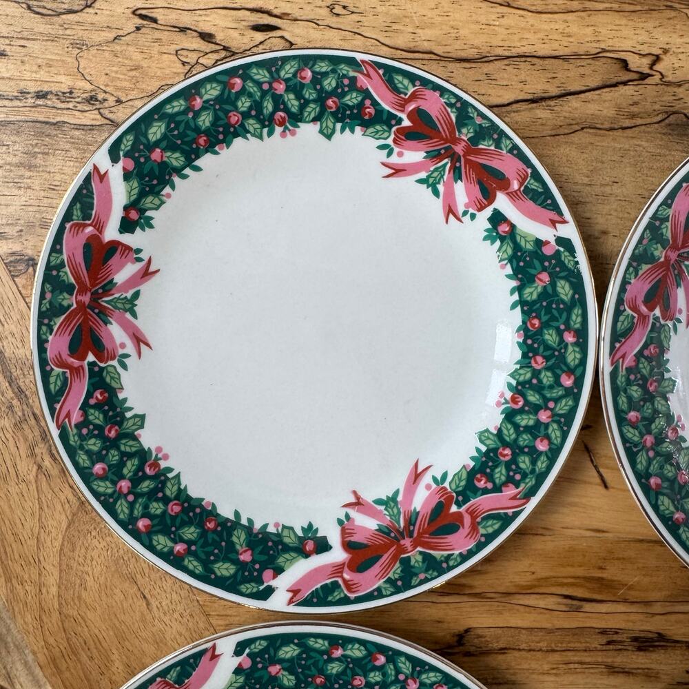 Vintage 1992 Gibson Housewares "Christmas Eve" Dessert/Salad Plates, Set of 4